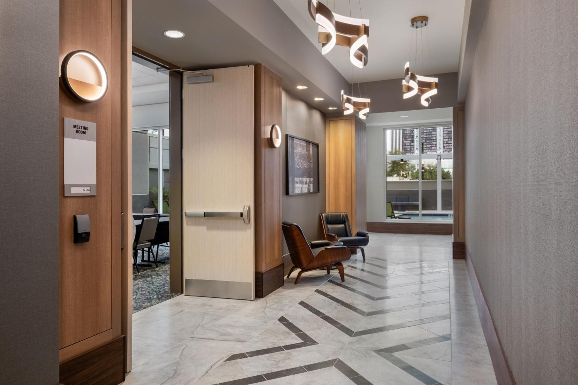 Home2 Suites By Hilton Houston Downtown Convention Center Екстер'єр фото